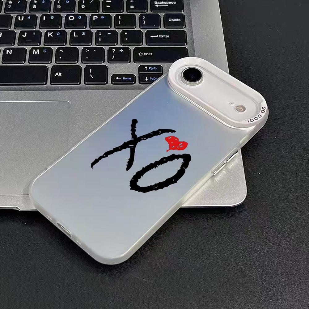 Rapper Singer The W-Weeknd Pho - đánh giá và giá Apple Iphone 15 Pro Max
